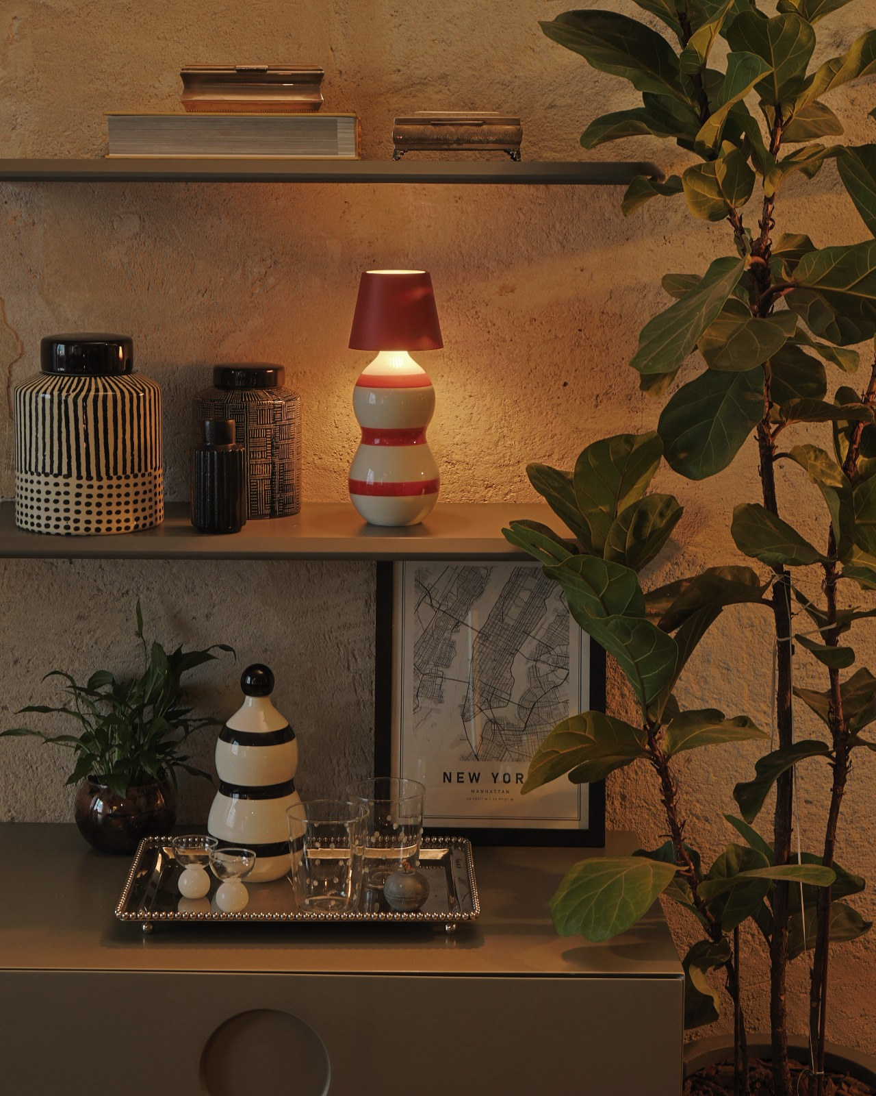 Elementos de Decoração: A Versatilidade da Garrafa de Cerâmica